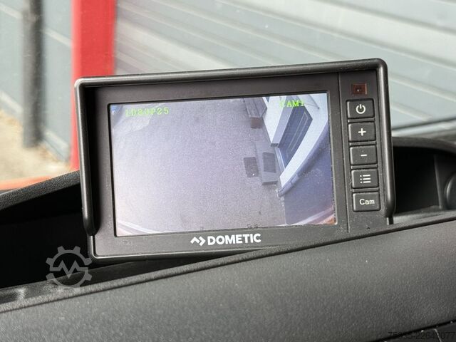 Transporter mit Koffer IVECO Daily 35S14A Hi-Matic Klima 4,35m Kamera LBW
