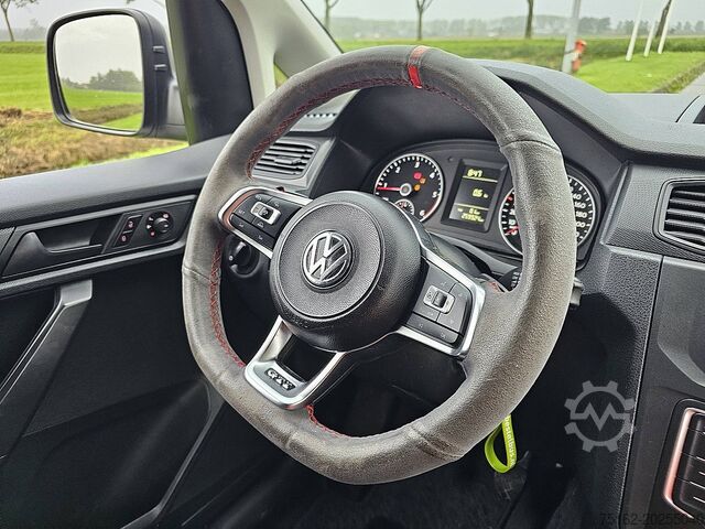 High-roof van VOLKSWAGEN CADDY