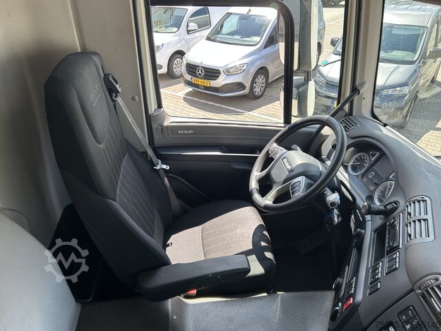 Refrigerated/freezer transport DAF CF 260 FA / Carrier Koeler - 30 gr / Chereau Fr...