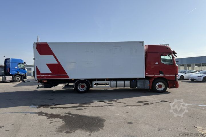 Box truck Renault Gamma T460 Koffer/HB / Swiss-Vehicle