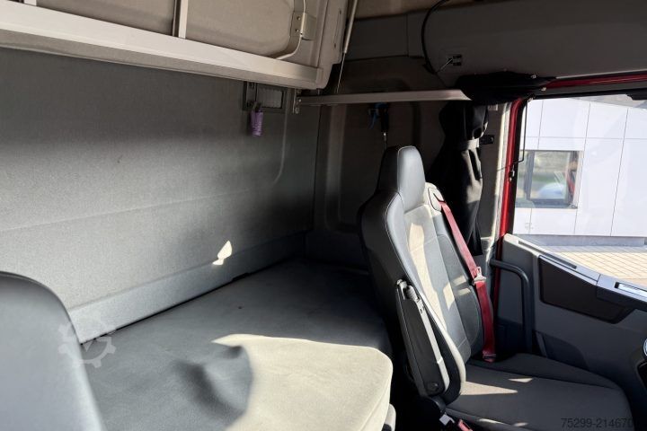 Flatbed truck with tarp Renault T460 4x2 Plane/HB / Swiss-Vehicle