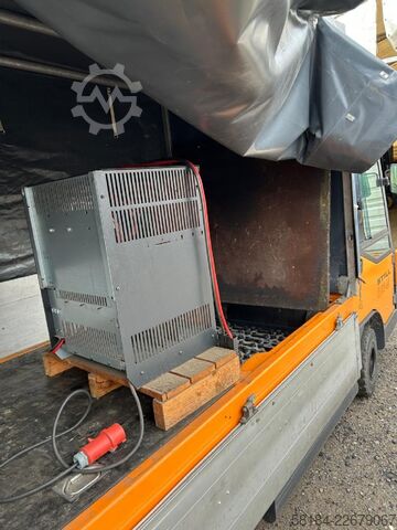 Tow Tractor Still R07-25