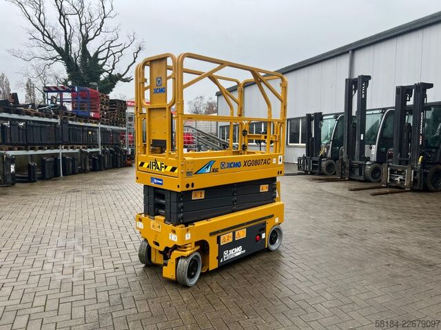 Scherenarbeitsbühne XCMG XG0807AC