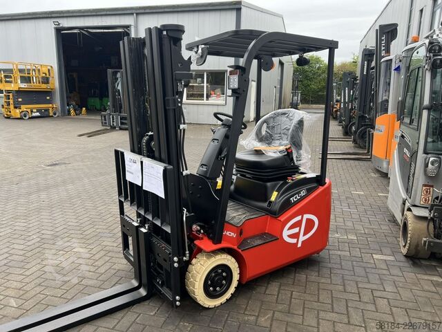Electric 4-wheel forklift EP TCL101