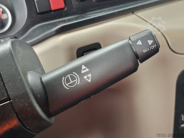 Standard-SZM MAN 18.460 TGX
