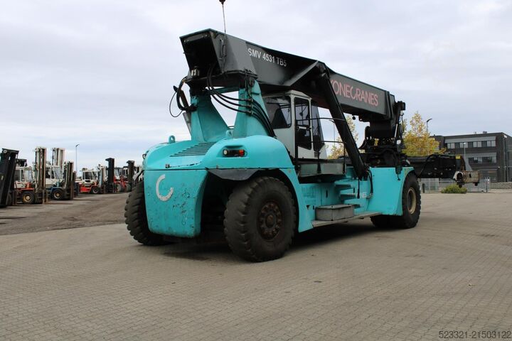 Reachstacker SMV 4531 TB5