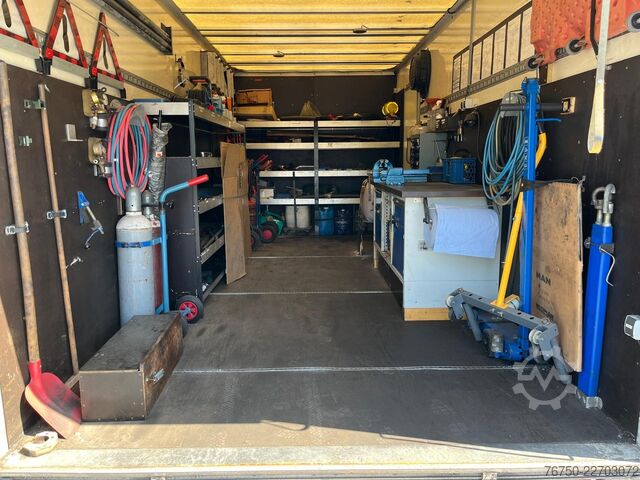 Transporter mit Koffer MAN TGL 8.120 4x2 BL Koffer, LBW, Tür