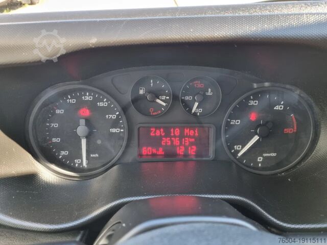 Pritschenwagen Doppelkabine Iveco Daily 35C18 3.0D DC 6 zits Open laadbak 4.10m E...