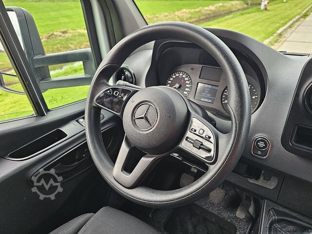 Suitcase MERCEDES-BENZ SPRINTER 314 Bakwagen Laadklep!