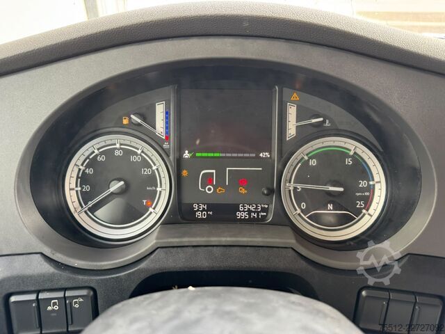 Standard-SZM DAF XF 460 SSC / Retarder / 2 Tanks / Roof Klima / ...