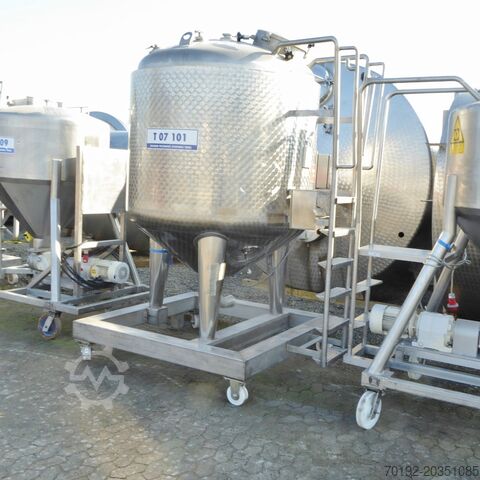 2700 liter heatable/coolable pressure tank made of V4A Möschle 6960
