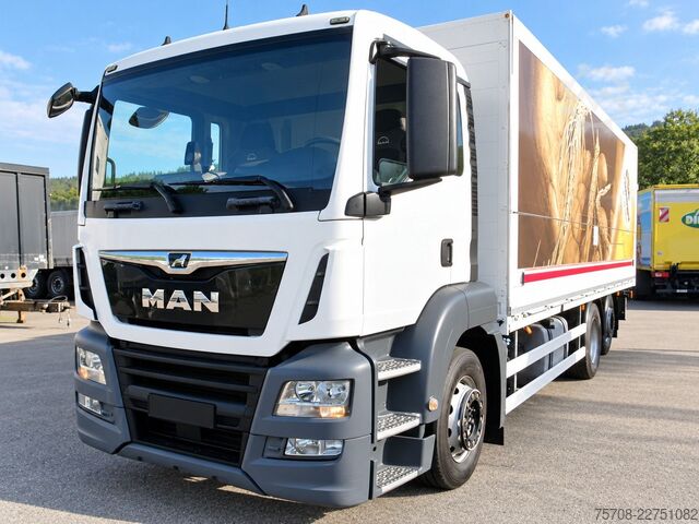 Beverage truck MAN 26.420 TGS*7,3m Schwenkwand*LBW*2x AHK*Lift/Lenk