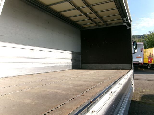 Beverage truck MAN 26.420 TGS*7,3m Schwenkwand*LBW*2x AHK*Lift/Lenk
