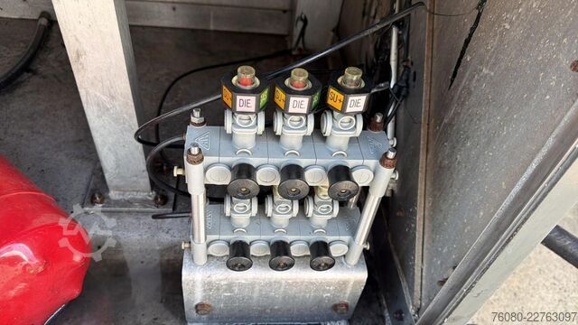 Tank LAG A-2-20 TS (FIRE DAMAGE / TANK INTACT / 3 COMPAR...
