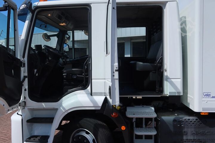Box body Iveco EuroCargo 120 E 250. 7 Persoons, manschappenwag...
