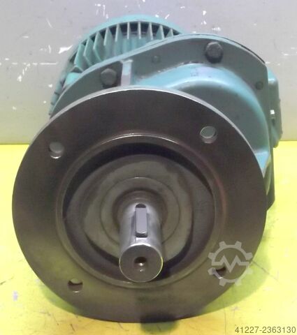 Gear motor 1.1 kW 89 rpm Bauer DF041A/105