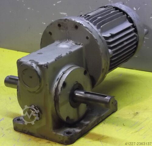 Gear motor 0.37 kW 21 rpm Panzeri Typ 71