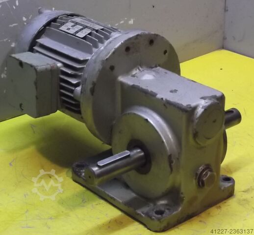 Gear motor 0.37 kW 21 rpm Panzeri Typ 71