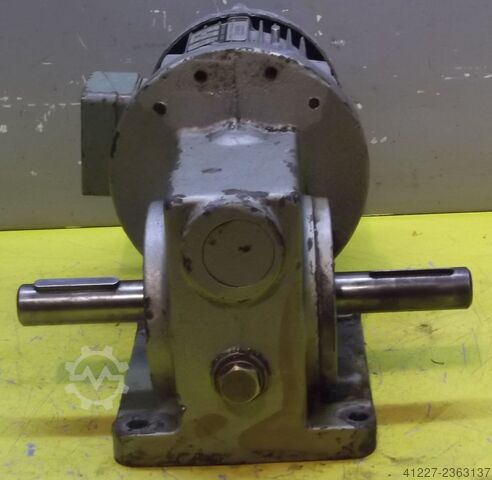 Gear motor 0.37 kW 21 rpm Panzeri Typ 71