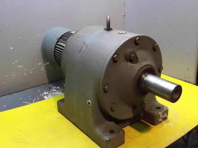 Gear motor 0.37 kW 3.5 rpm SEW-EURODRIVE R90DT90S-8B/H/Z