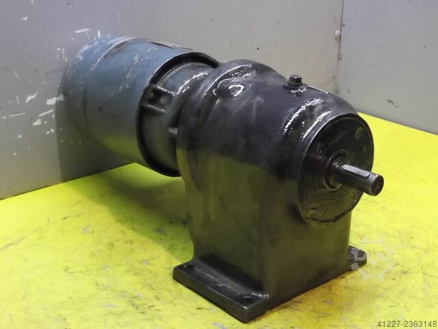 Gear motor 0.37 kW 117 rpm BEN BDF25-4
