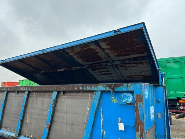 Roll-off container  CONTAINER SCARRABILE USATO CON COPERCHIO