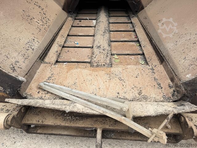 Tracked paver Bitelli BB 651 C