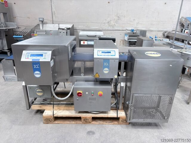 TWIN HEAD METAL DETECTOR LOMA IQ2