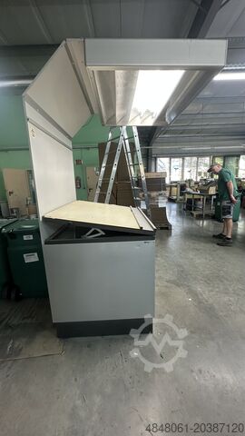 Siebdruckmaschine mit UV-Trocknung SVECIA SSJD1300X3