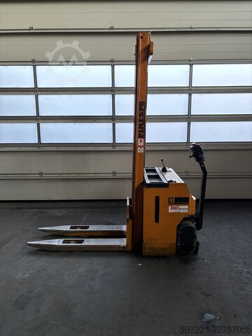 Pallet Stackers OM CT13