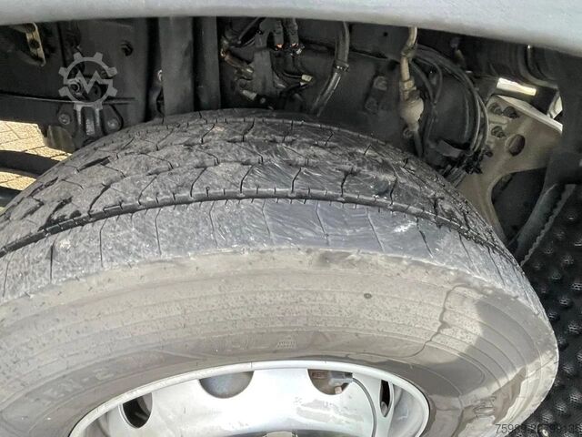 Standard tractor Renault T460 vin: VF611A167KD030109   RETARDER, PTO