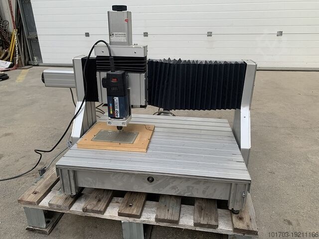 Small Drilling/Milling Machine ISERT ELECTRONIC X 350 / Y 300 / Z 70 mm - 24000 RPM