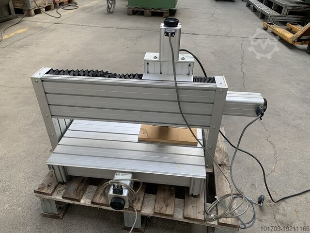 Small Drilling/Milling Machine ISERT ELECTRONIC X 350 / Y 300 / Z 70 mm - 24000 RPM