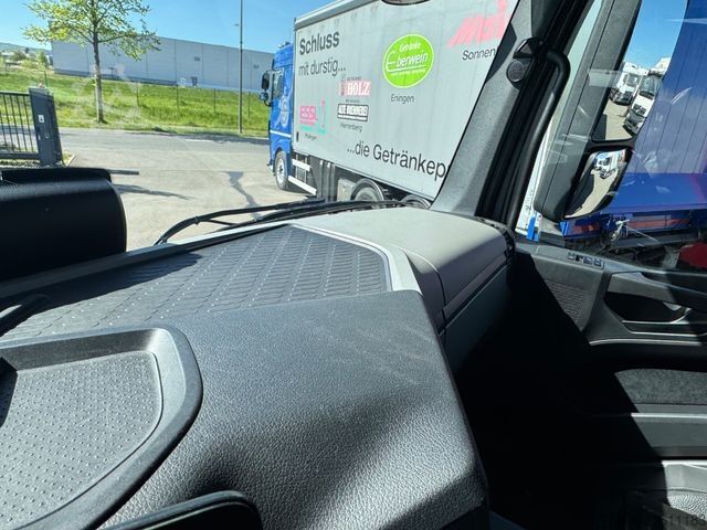 Beverage truck MERCEDES-BENZ ACTROS 2532 / LBW / 2 x AHK / LENKACHSE / 18 PAL