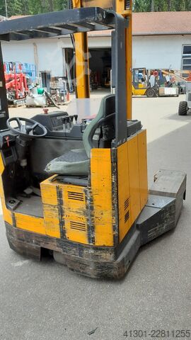 Four-way reach truck Jungheinrich ETVQ20