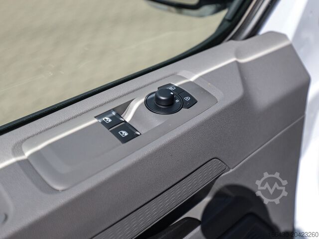 Minibus VW T7 Transporter Kasten 2.0l TDI 4MOTION LR 8-Gang