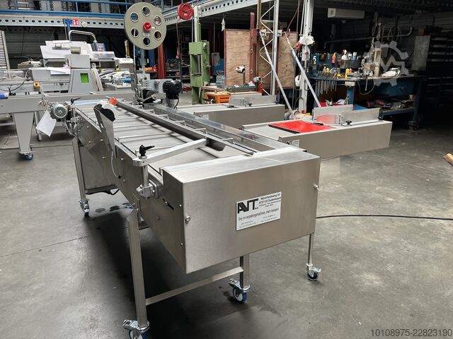 Bread packaging machine AVT b.v. 
