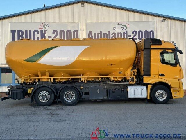Tanker truck Mercedes-Benz Actros 2545 Silo 31m³ Getreide Staub Rieselgüter