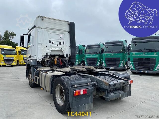 Standard-SZM Mercedes-Benz Arocs 1943