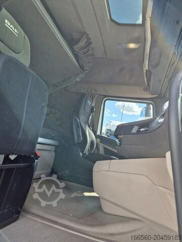 Standard-Traktor DAF XG 480 FT