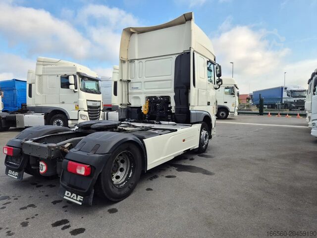 Standard-Traktor DAF XF 440 FT SUPER SPACE CAB