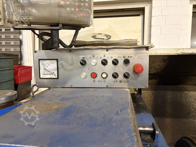 Leit- und Zugspindeldrehmaschine Löw W570 x 1500