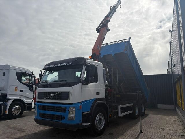 Kipper mit Kran Volvo FM 440 + PALFINGER PK15002 + 6X4 + MANUAL + TIPPER