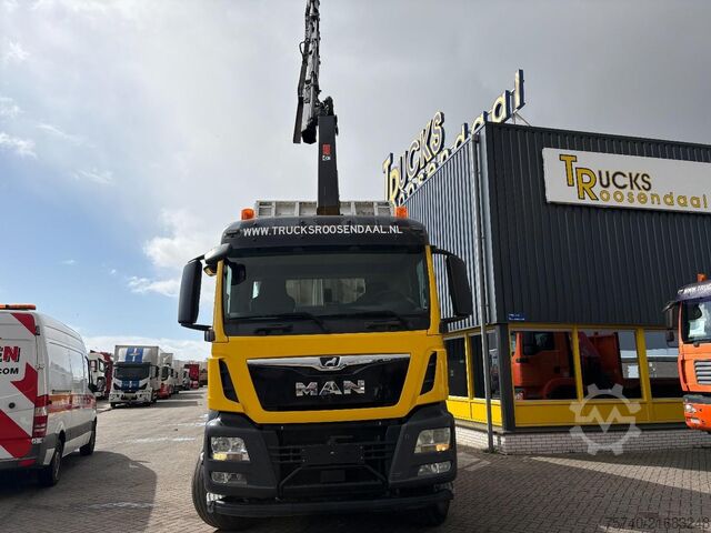 Kipper mit Kran MAN TGS 26.460 + HIAB 232 ES-5 + TIPPER + 6X2 STEER...