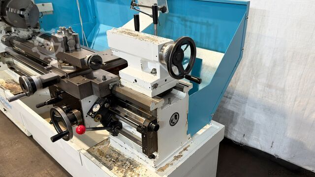 Gap Bed Centre Lathe **Used Colchester Triumph** VS 2500 Gap Bed Centre Lathe