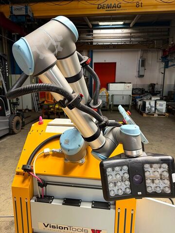 Collaborative robot Universal Robots UR 10 Cobot