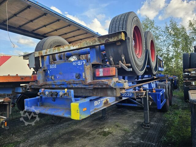 Transport von Containern MKF METALLBAU CS 20 / STEEL SUSPENSION/ BPW DRUM.