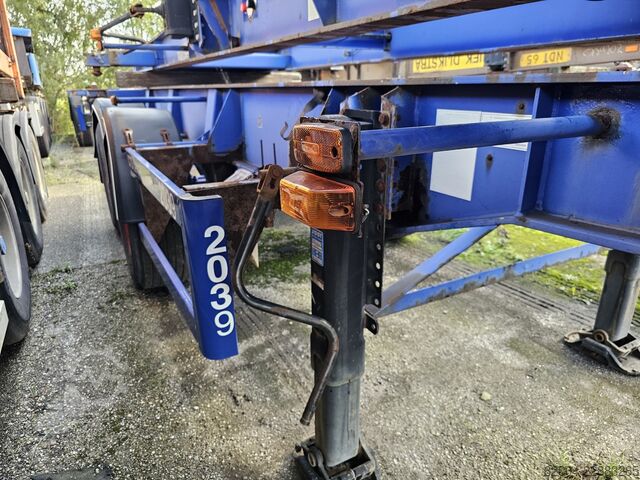Transport von Containern MKF METALLBAU CS 20 / STEEL SUSPENSION/ BPW DRUM.