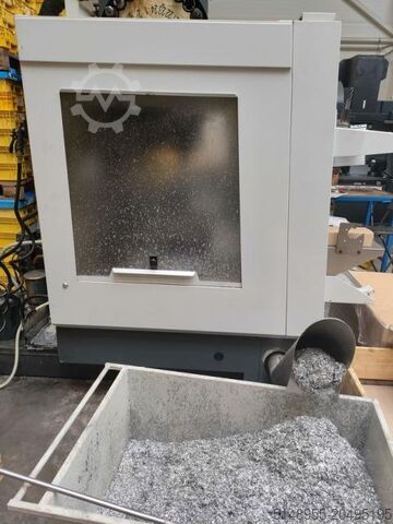 Vertikales Bearbeitungszentrum HAAS VF-4SS