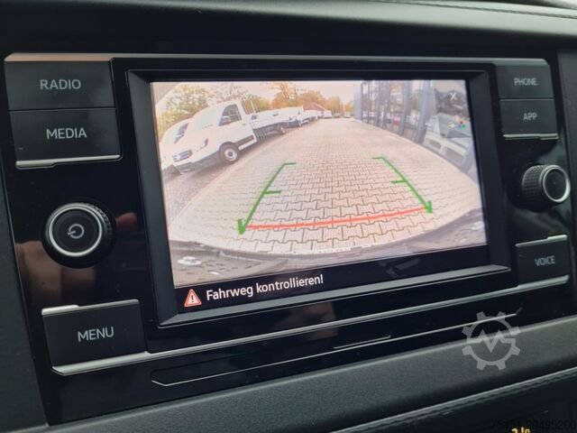 Kleinbus VW T6.1 Caravelle TDI lang 9 Sitzer 2 Schiebetüren Trendl.